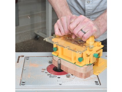 Instrument de alunecare și presare MICROJIG GRR-RIPPER GR-200 cu placă de stabilizare reglabilă