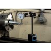 Ceas comparator cu suport magnetic