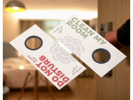 hotely visačky na dveře