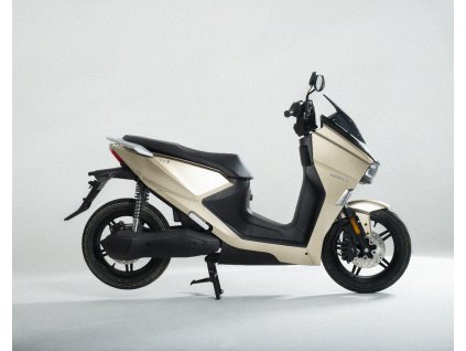 Horwin SK3 – elektrický skútr, výkon 6,3 kW, max. rychlost 90 km/h