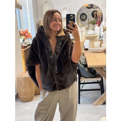 Kožešinový FAUX FUR kabátek / pončo