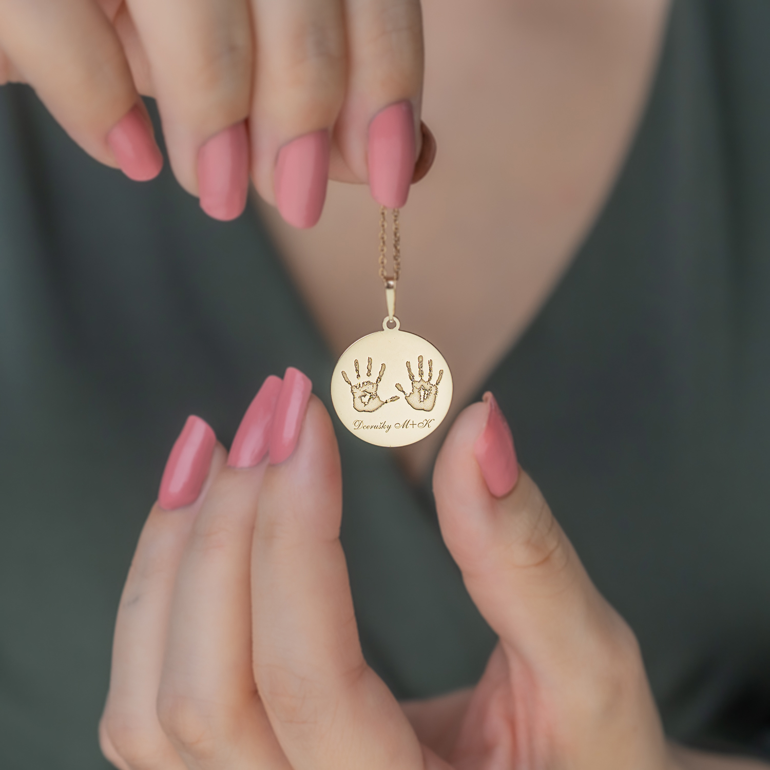 5 nejčastějších důvodů, proč si uchovat otisky nožiček a ručiček na šperku Unique Moments