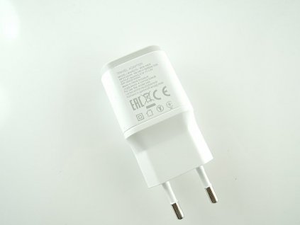 LG MCS-04ER USB nabíječka bílá