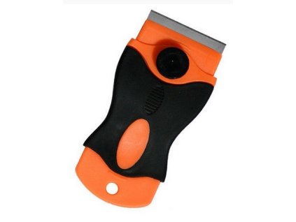 skrabka s kovovou cepeli