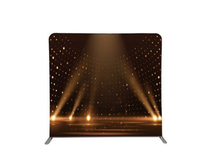 Ve světlech reflektorů