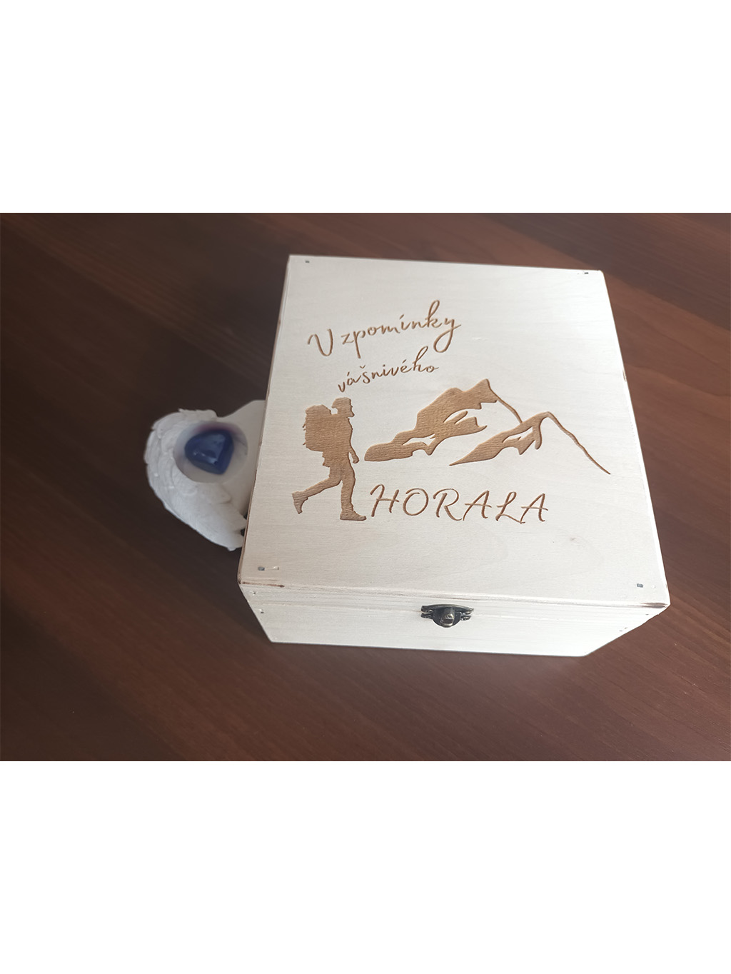 Dřevěný úložný box s víkem UNLOCKED - Vášnivý horal