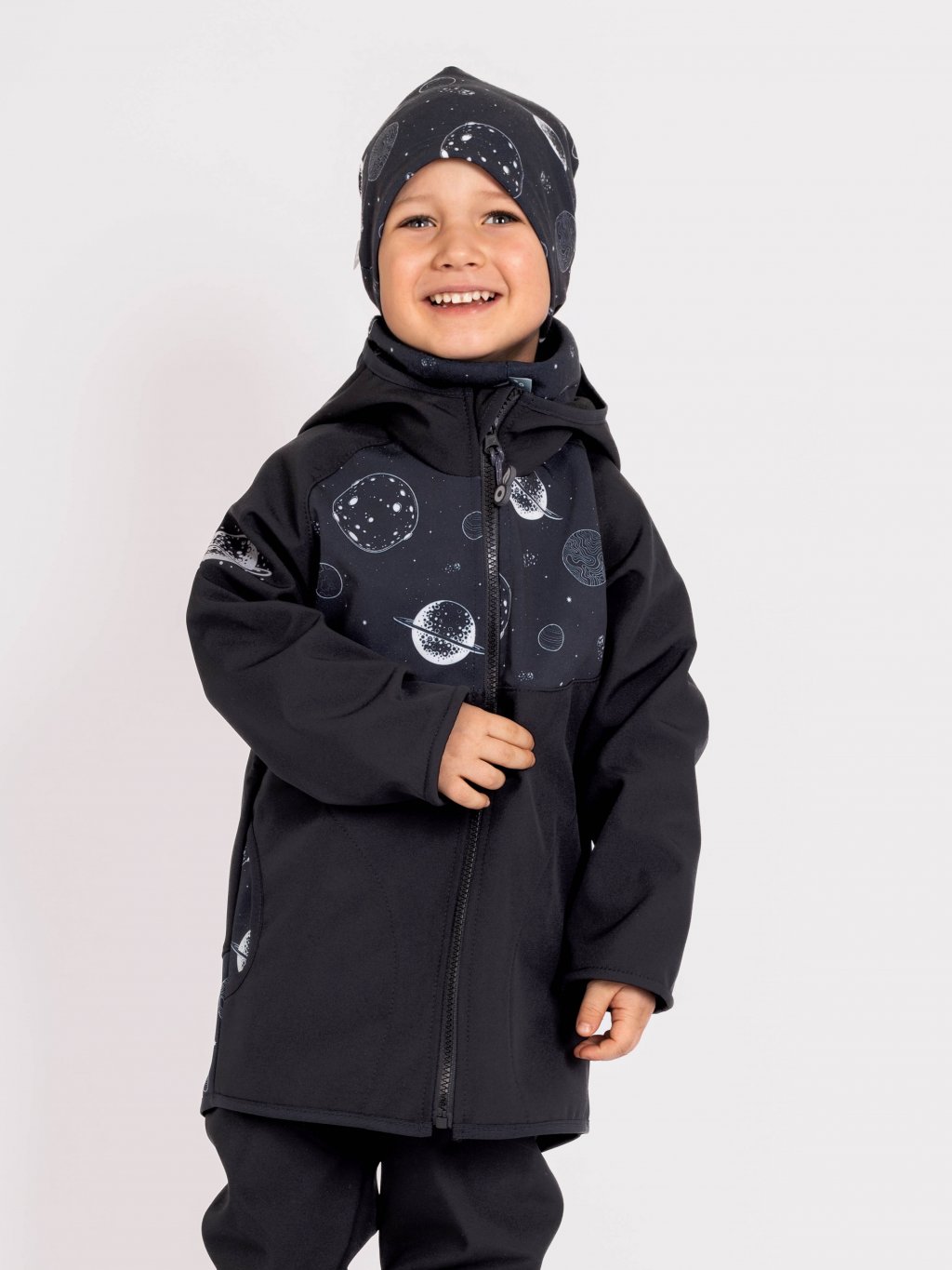 Unuo, Dětská softshellová bunda s fleecem Basic, Černá, Planety (Velikost 98/104)