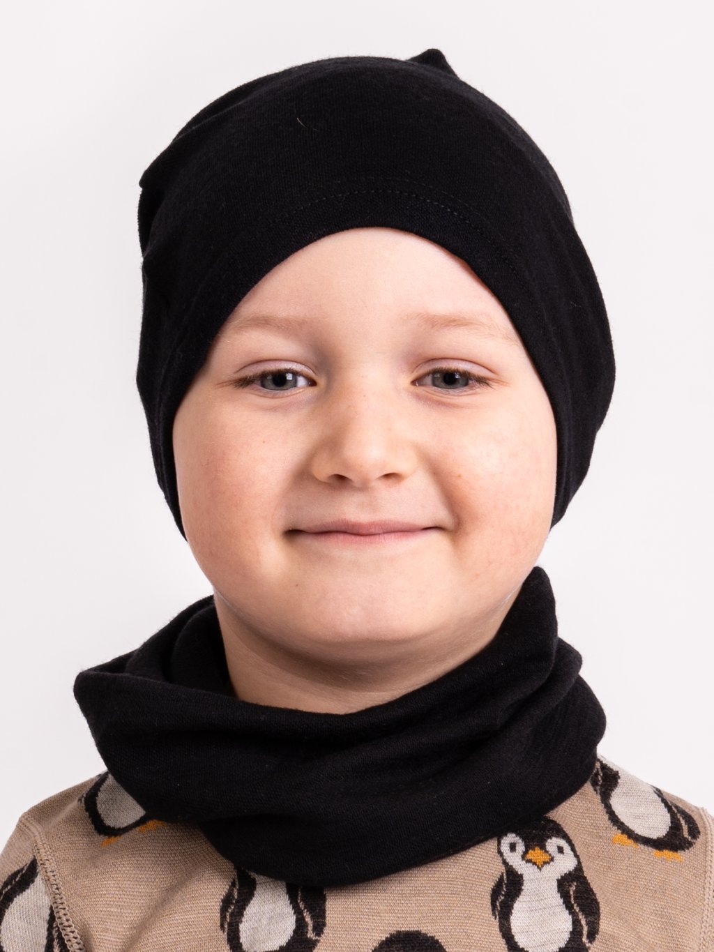 Dětská merino čepice Basic, Černá
