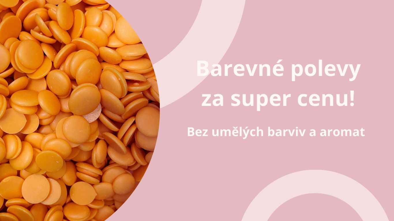 Barevné cukrové posypy různých tvarů a barev na růžovém banneru s textem ‚Až 20 druhů cukrových posypů‘.