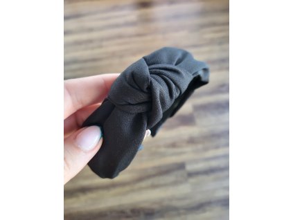 Čelenka do vlasů, černá