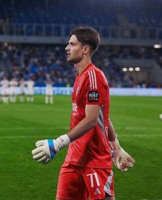 Dominik Takáč from @skslovanbratislava 🇸🇰 UPG DC 🧤 www.upgloves.sk #upgloves #goalkeepergloves #slovanbratislava #goalkeepers