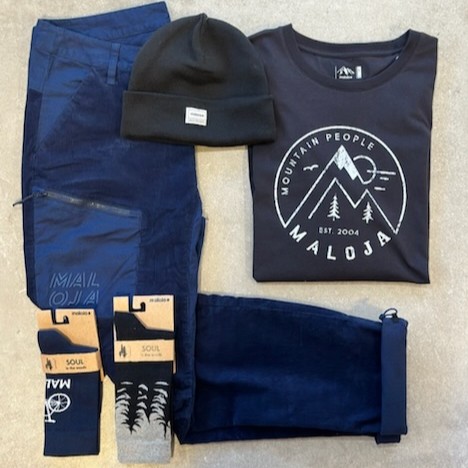 Pohodlný outfit Maloja pro pány na turistiku i pro běžný den !