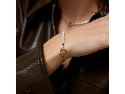 7bda7968 1dda 46b4 9592 196e260a4a49