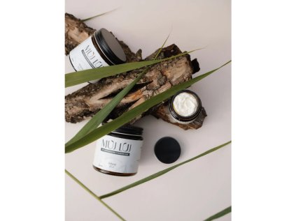 c18b66b9 4174 49f2 b1dd c217f7abc3a0