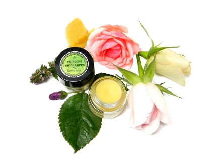 Ranní rosa bílý podklad