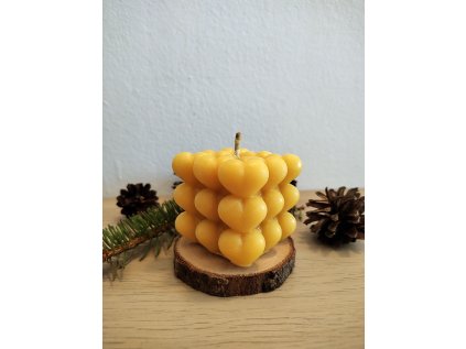 Svíčka ze včelího vosku - srdce v krychli