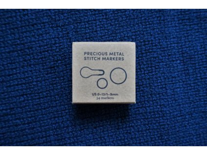 ZNAČÍTKA PRECIOUS KOVOVÁ – COCOKNITS