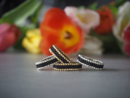 Miyuki prsteny black elegance uzke cerna stribrna zlata matne leskle