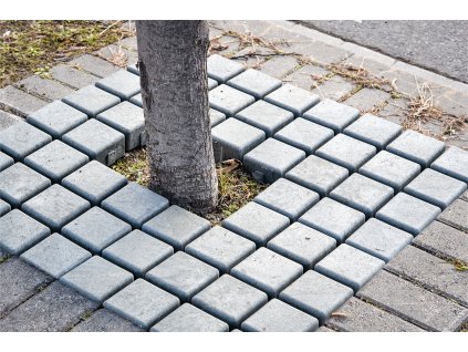 mříž ke stromům ekologická