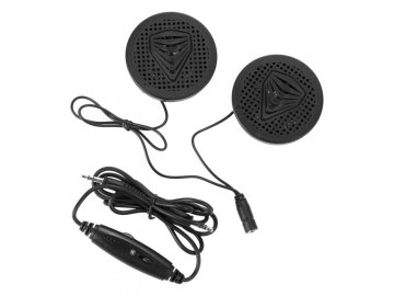red headphones 830x966