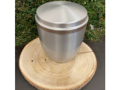 Leštěná stříbrná hliníková urna