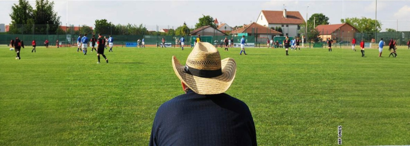 U.RUG x Vesnický fotbal: Spolupráce a fotbalová soutěž o vlastní kobereček