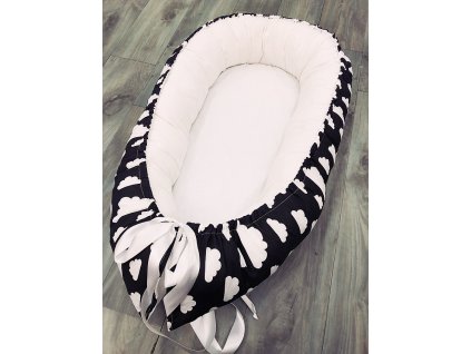 HNÍZDEČKO (černé mráčky a bílá)