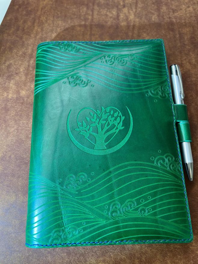 Inspirováno Japonskem. Diář. Italská useň Buttero