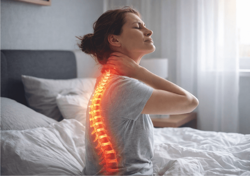 Ranní ztuhlost zad po probuzení: jak spolu souvisí spánek a držení těla přes den (pohled fyzioterapeutky)