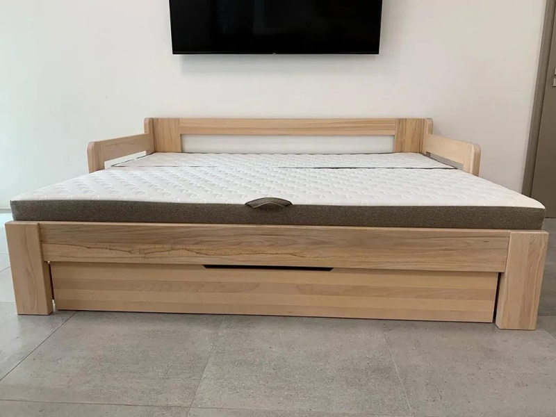 Rozložená postel Aralia pro spaní dvou osob