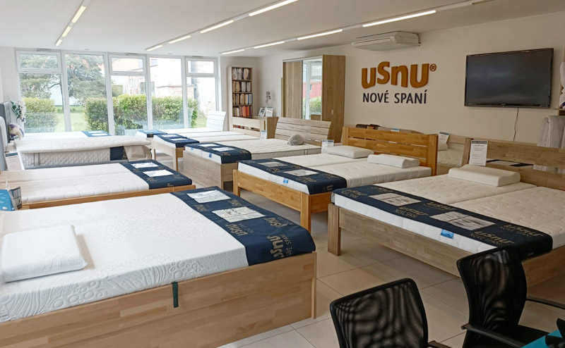 USNU Ostrava – interiér showroomu postelí 3