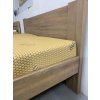 Postel z masivu Thermal buk detail bocnice a nohy u hlavy | USNU.cz