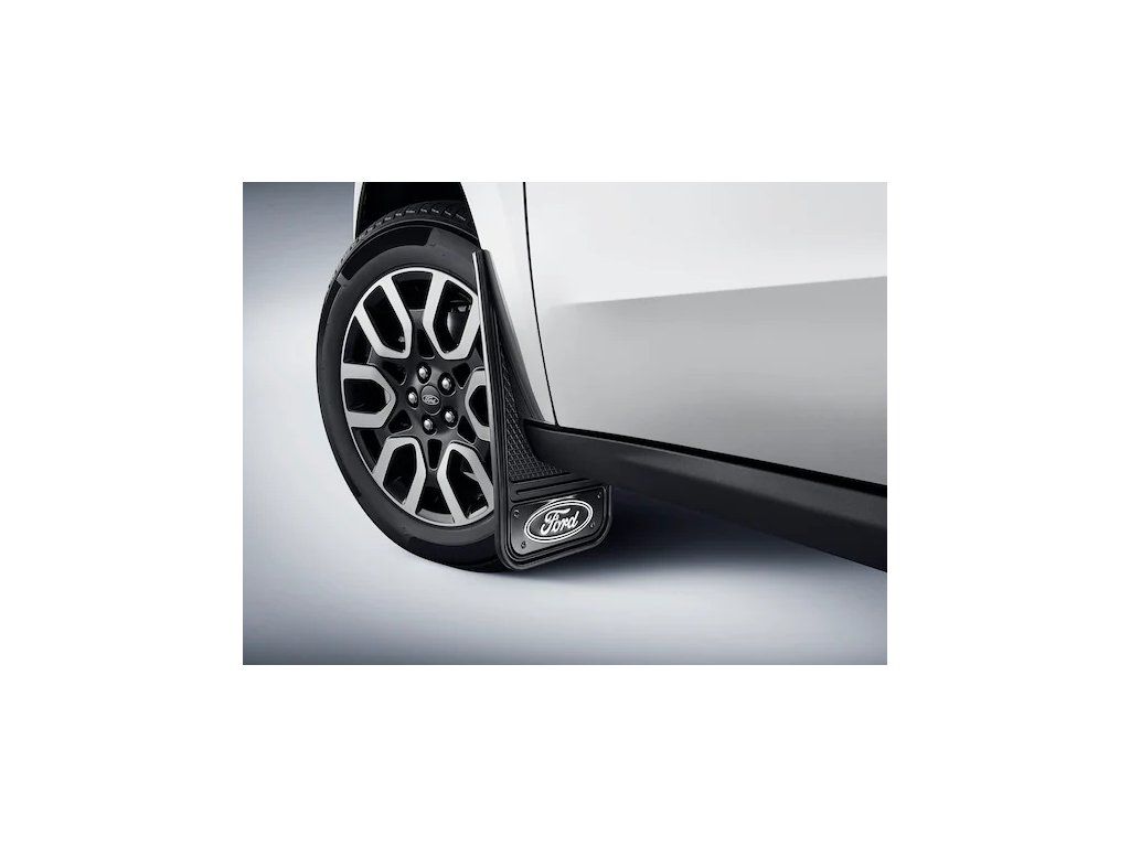 Ford Maverick Protector contra salpicaduras delantero Gatorback con logotipo ovalado negro