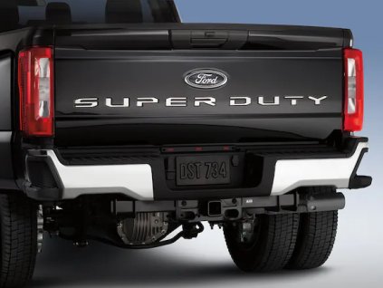 Ford F-250/F-350/F-450 Super Duty Napis Putco® z polerowanej stali nierdzewnej na tylną klapę do pojazdów bez aplikacji na tylnej klapie
