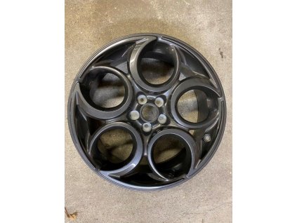 Alfa Romeo 4C 18´ ALU koleso tmavosivé predné