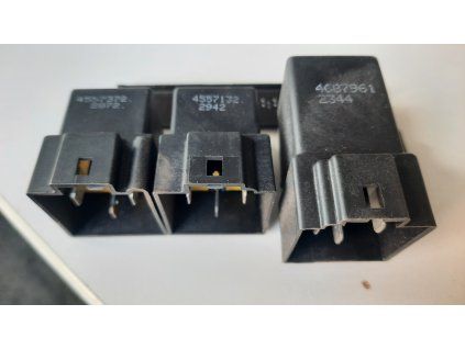 Mopar Relais 4687882