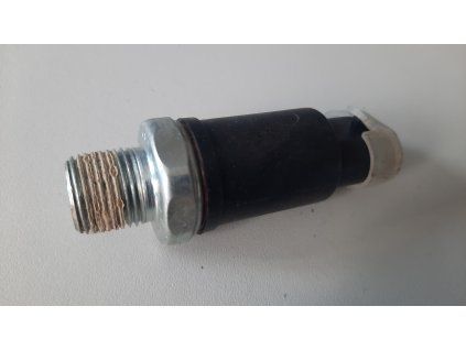 Interruttore pressione olio 04687813