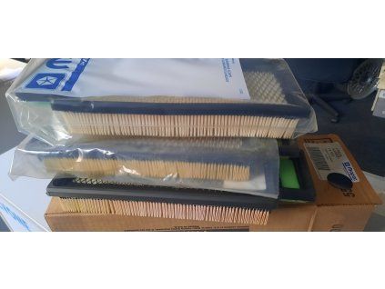 Mopar Air filter 04268981