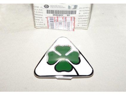 Alfa Romeo Giulia Logo trèfle gauche