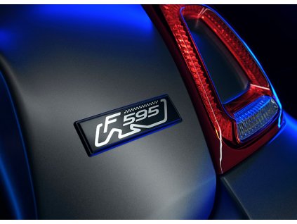 Abarth 500 F 595 felirat hátul