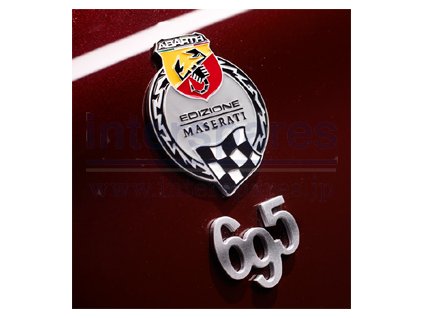 Napis Abarth 500 Edizione Maserati 695