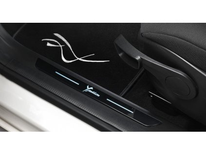 Lancia Ypsilon Benzi de prag