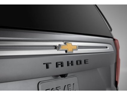 Chevrolet Tahoe 5.gen Emblémy Tahoe v čiernej farbe