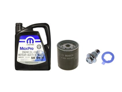 Jeep Wrangler YJ 2.5L 1984-1987 - Mopar 10W-30 (5L) + Oil filter + Oil plug.