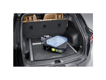 Chevrolet Blazer Prémiová celoplošná rohož do zavazadlového prostoru v černé barvě Jet Black s nápisem Chevrolet (pro vozidla s kolejnicemi do zavazadlového prostoru)