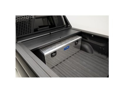 GMC Sierra 1500 5th gen 48 inch bed cover with secure lock in aluminum in bright chrome by UWS®