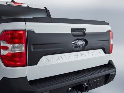 Ford Maverick Air Design® Applique de hayon noir satiné