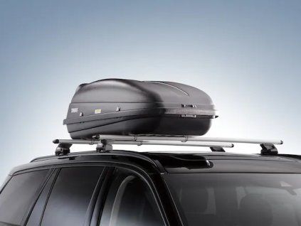 Ford Mustang Mach-E Coffre de toit THULE monté sur barres de toit
