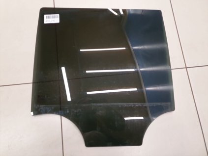 Cadillac Escalade Okno zadních dveří na straně řidiče 20979106