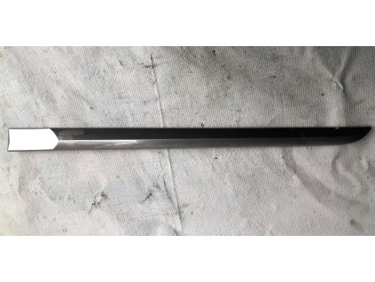 Cadillac Galvano pentru turnare ușă șofer din spate Escalade argintie (stânga) 22834250